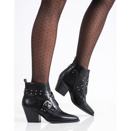 Lucky Shoes Sziklacsizma a poszton fekete 1