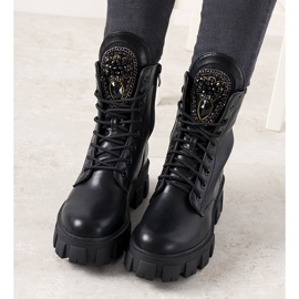 Fekete csapdázók dekoratív roma nyelvvel 1