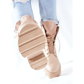 PA2 Női áttört bőrcsizma bézs kis kapucnis 1