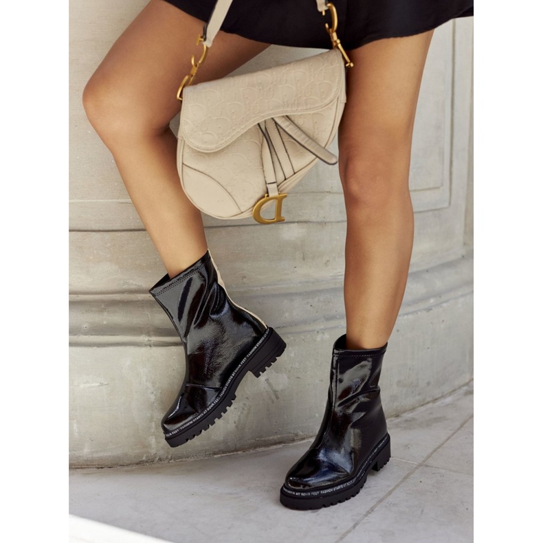 S.Barski Női meleg fekete lakkozott csizma Merellien 1