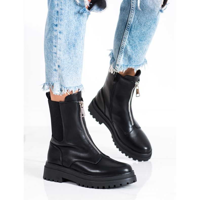 Vinceza Magasmunkások a platformon fekete 2