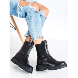 Vinceza Magasmunkások a platformon fekete 1