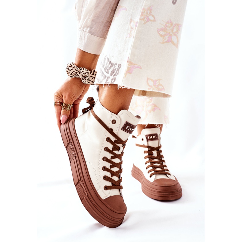 Női magas szigetelésű cipők GOE II2N4034 Fehér barna 1