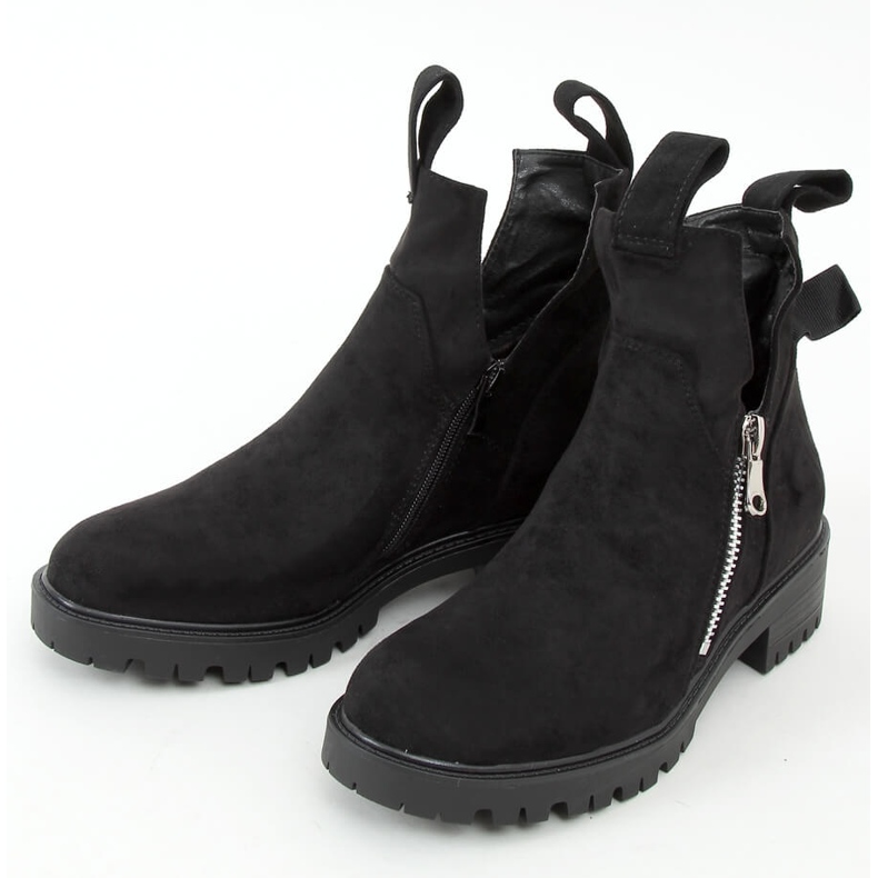 Fekete csizma kivágva kivágott SP150 fekete 1 Fekete csizma kivágva kivágott SP150 fekete 1