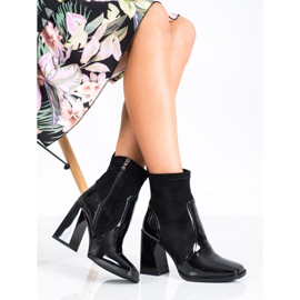 S. BARSKI Csizma trapéz sarkú S.BARSKI fekete 2 S. BARSKI Csizma trapéz sarkú S.BARSKI fekete 2