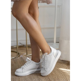 Fehér edzőcipő ezüst Run felsőrésszel 1