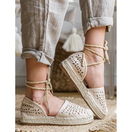 Peekaboo bézs áttört espadrillák 1