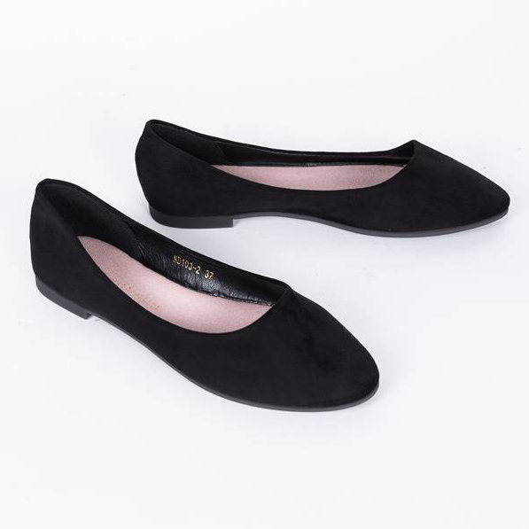 Fekete balerinák mandula orrú bálázóval 1 Fekete balerinák mandula orrú bálázóval 1