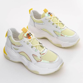 Fehér cipők vastag talppal a Big Fun -tól sárga 1