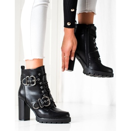 Erynn Fekete csizma magas poszton 2