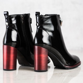 S. BARSKI Stílusos lakkozott csizma S.BARSKI fekete 1