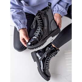 Goodin Patent Boots Love fekete 2