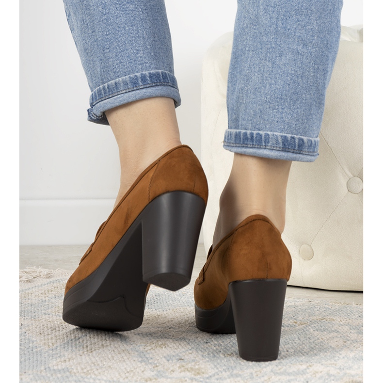 Barna mokaszin a Himmel oszlopon 1 Barna mokaszin a Himmel oszlopon 1