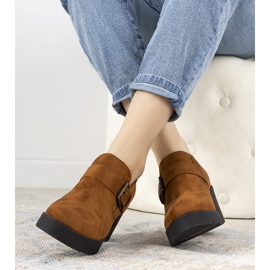 Tevecipő a Leonie posztón barna 1