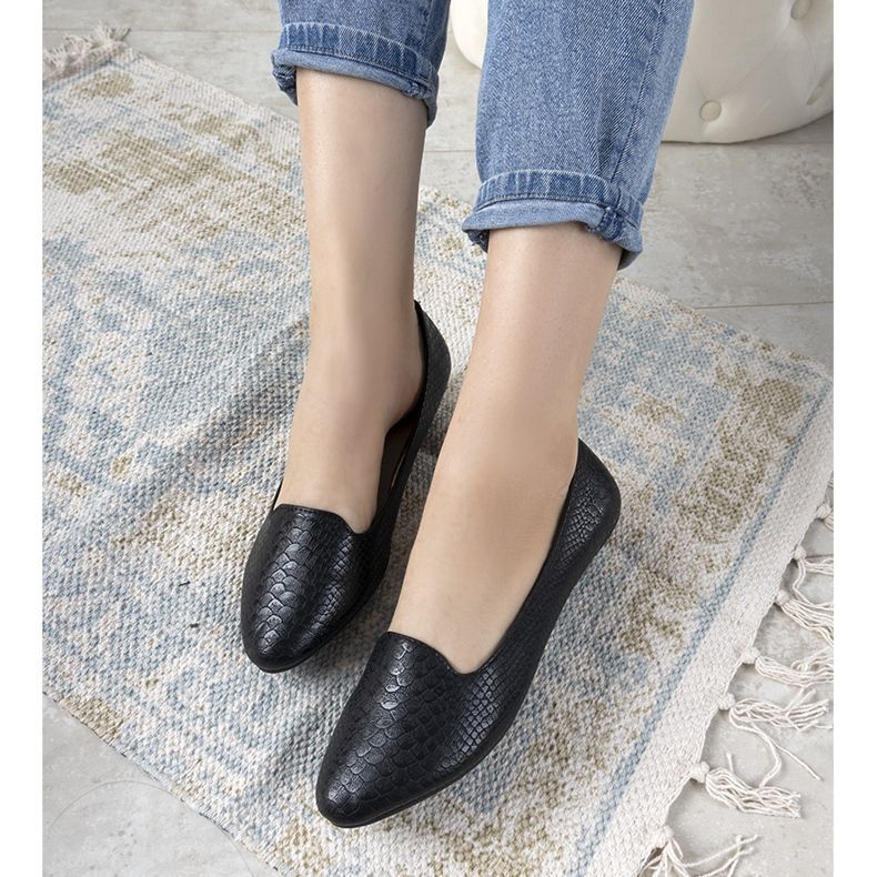 Fekete balerinák Aupra krokodilbőr mintájával 1