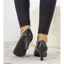 Fekete szivattyúk a Molina oszlopon 1