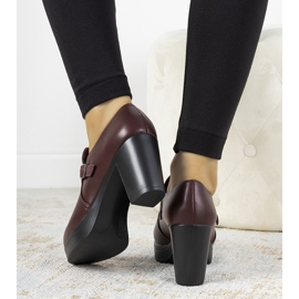 Maroon a Hersilia -bejegyzéssel foglalkozik piros 1 Maroon a Hersilia -bejegyzéssel foglalkozik piros 1