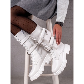 TRENDI Divatmunkások zsebekkel fehér 1