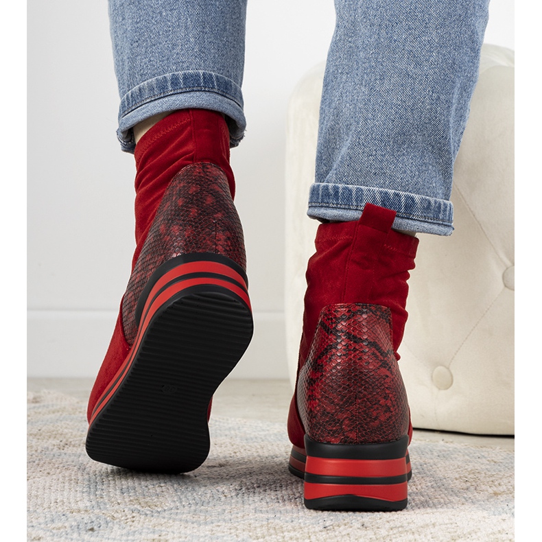 Piros cipők Garibay kígyóbőr betéttel 1