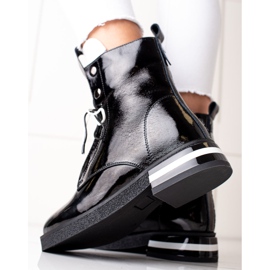 Divatos bőr ARTIKER csizma fekete 2