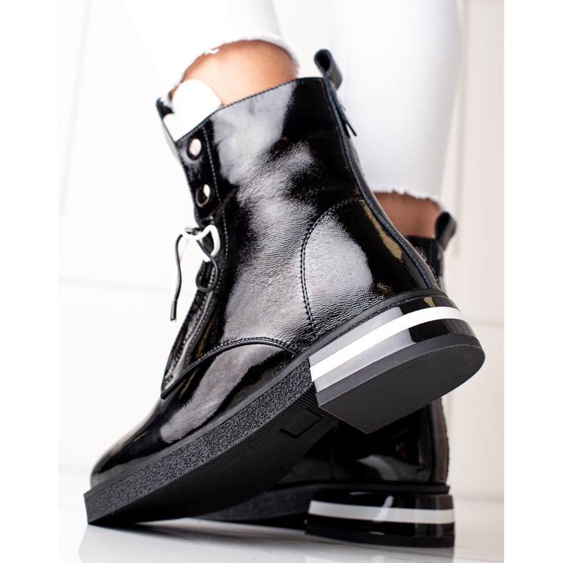 Divatos bőr ARTIKER csizma fekete 2