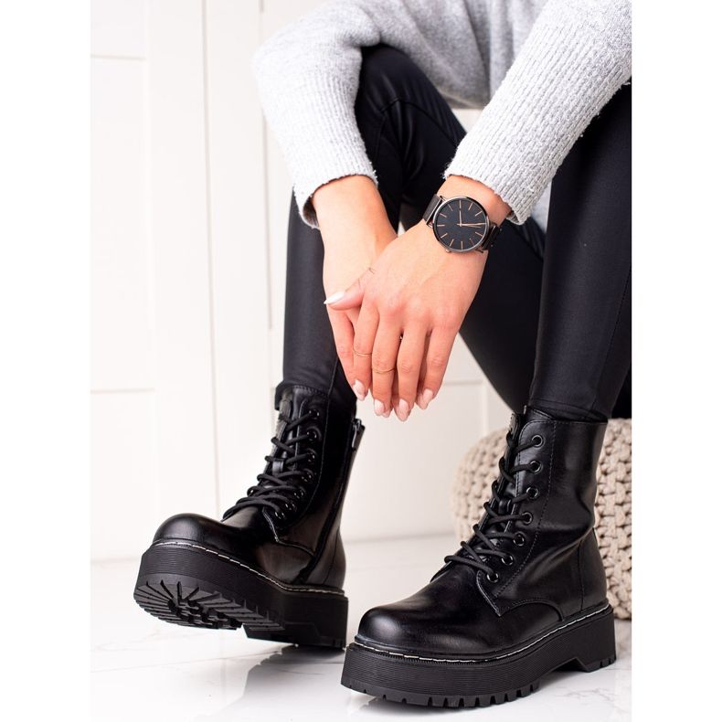 Evento Fekete trapperek a platformon 1 Evento Fekete trapperek a platformon 1