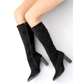 Clara Black velúr sarkú csizma fekete 2