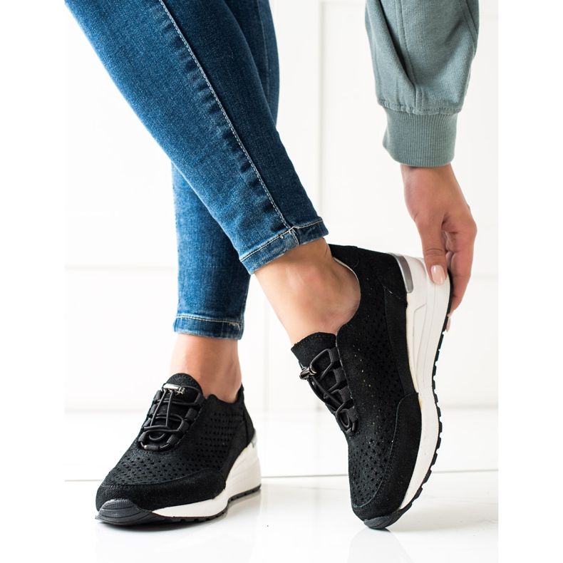 Bőr cipők VINCEZA csillogással fekete 1