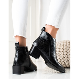 Filippo Alkalmi magas sarkú csizma fekete 1