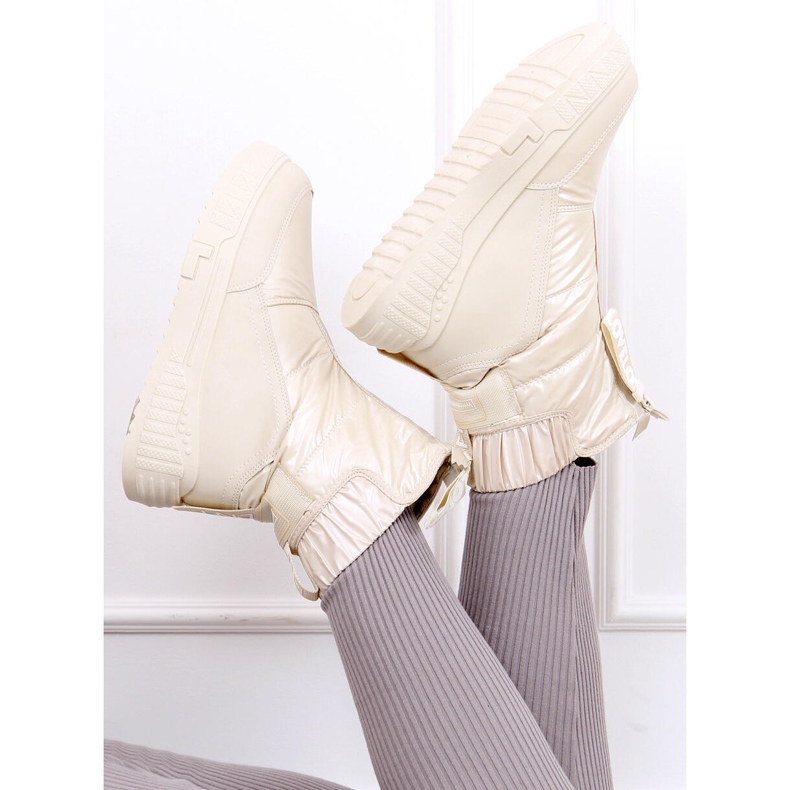 Lea bézs színű női csizma 2