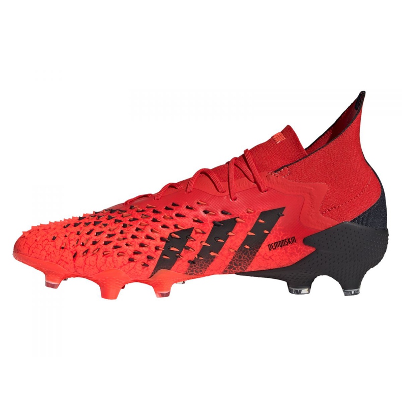 Adidas Predator Freak.1 Fg M FY6256 futballcipő piros piros 1