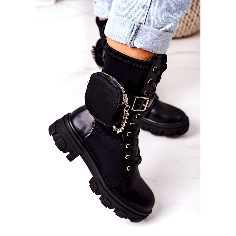 PS1 Meleg dolgozók, vesefekete néznek rám 6