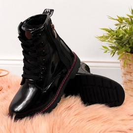 Szigetelt lakkozott csizma Jr EVE327A fekete fehér 2 Szigetelt lakkozott csizma Jr EVE327A fekete fehér 2