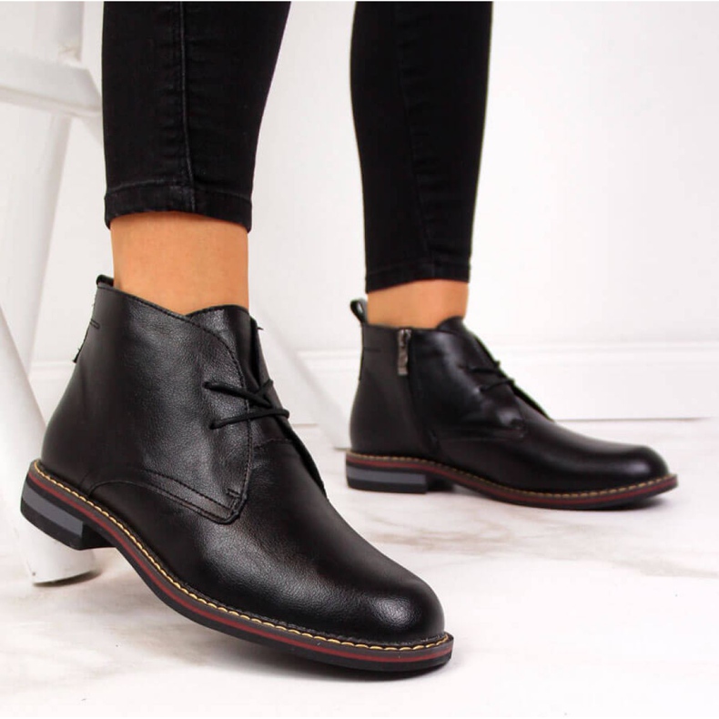 Bőr szigetelésű csizma T.Sokolski W SCA141 fekete fehér 1