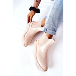 PS1 Fényes eső csizma egy bézs vízesés platformon 1