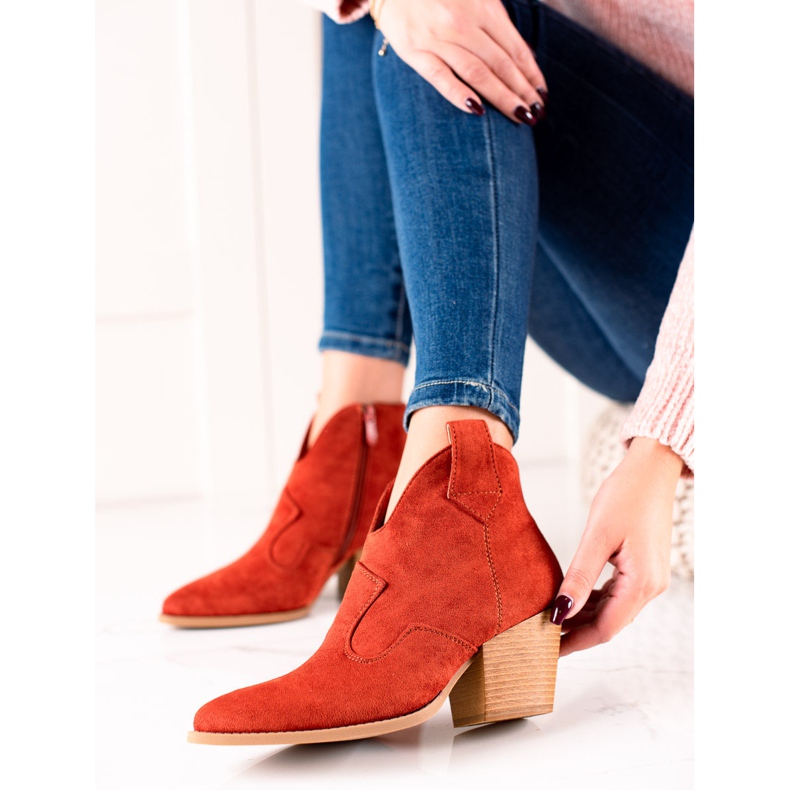 Lucky Shoes Piros velúr cowboycsizma 2