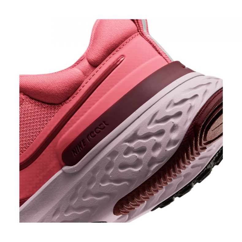Nike React Miler 2 W CW7136-600 futócipő piros sokszínű 2 Nike React Miler 2 W CW7136-600 futócipő piros sokszínű 2