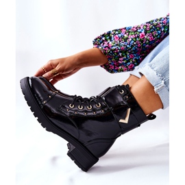 PG1 Meleg lakkozott fekete Colira csizma 2