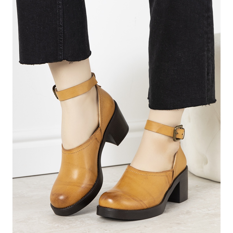 Tevecipő a Christiane poszton barna 1