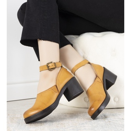 Tevecipő a Christiane poszton barna 2