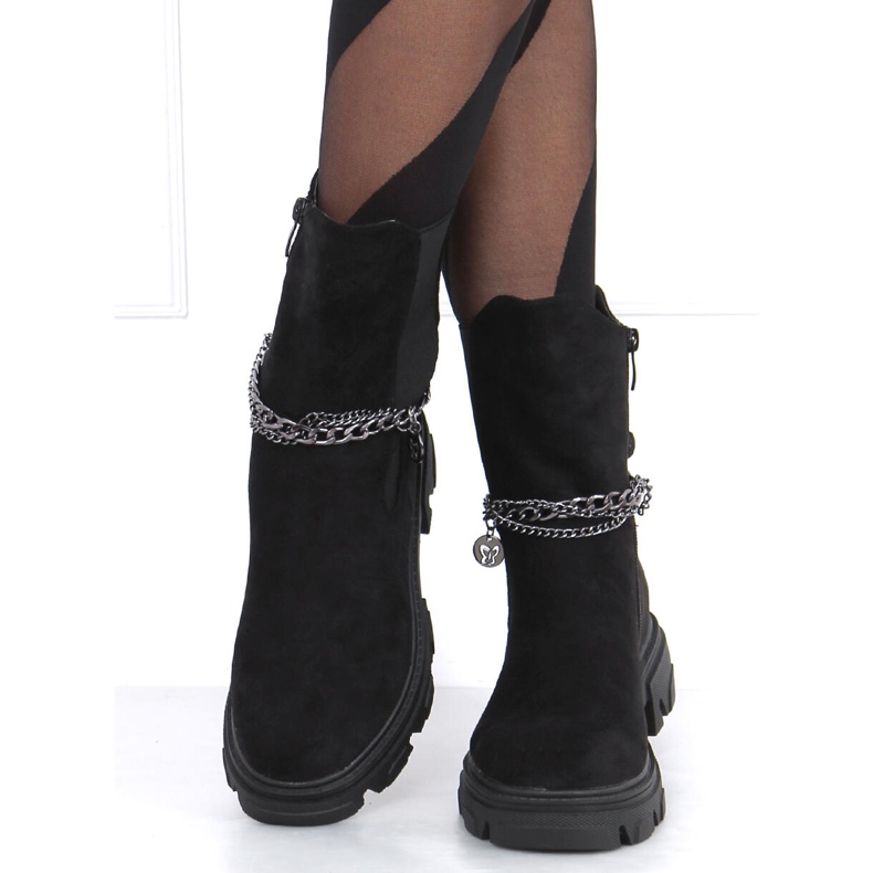 Chelsea csizma magas felső Hilde Black színben fekete 2