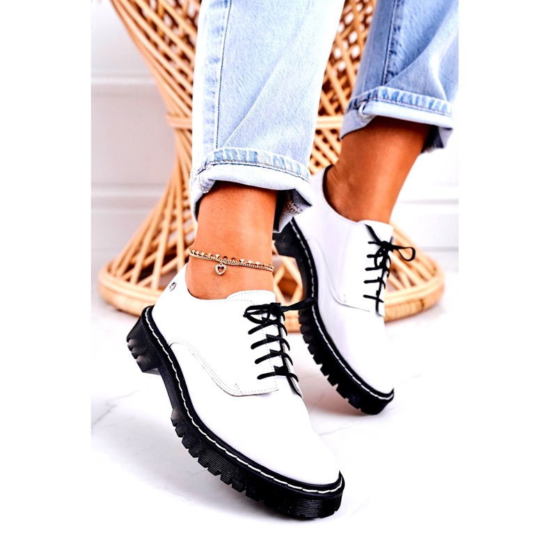 Női Oxfords Maciejka bőrcipő lakkozott fehér 04087-11 4
