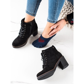 TRENDI Fűzős bokacsizma fekete 2