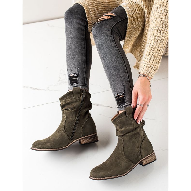 Evento Divatos zöld tehénlányok 1