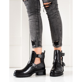 Bestelle Csatdíszes munkások fekete 2