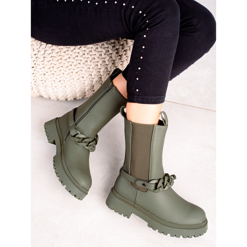 TRENDI Zöld munkások dekoratív csíkkal 2