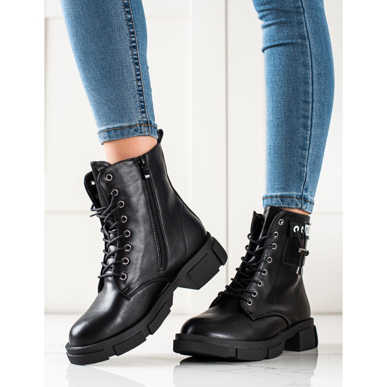 Goodin Fekete fűzős táskák díszekkel 2