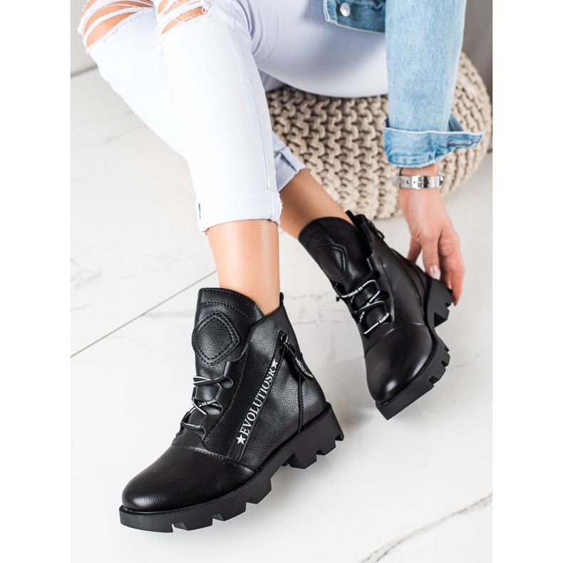 Sergio Leone Fekete divatmunkások 2