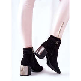 Bőr csizma egy poszton Laura Messi fekete 2354 1