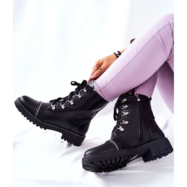 PG1 Klasszikus fekete Daiane kötött bőrcsizma 1